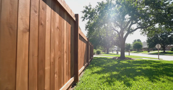 Wood Fence Installation and Repair in River Oaks, TX